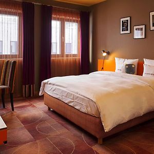 Mittelgroßes Zimmer